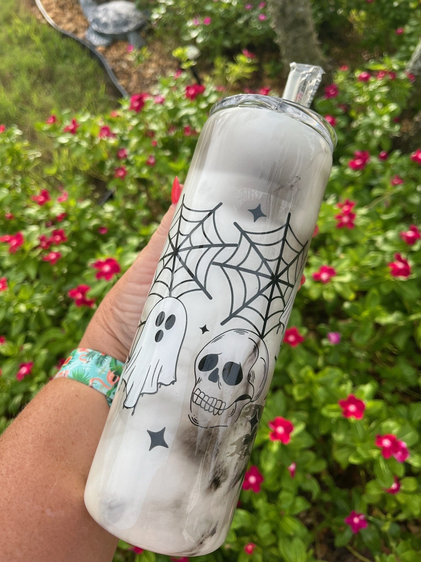 Smoky spiderweb skulls epoxy tumbler